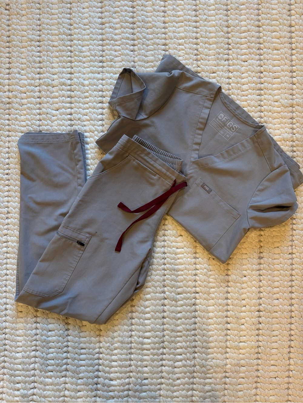 Figs | Women’s Scrub Set in Cement Gray XS